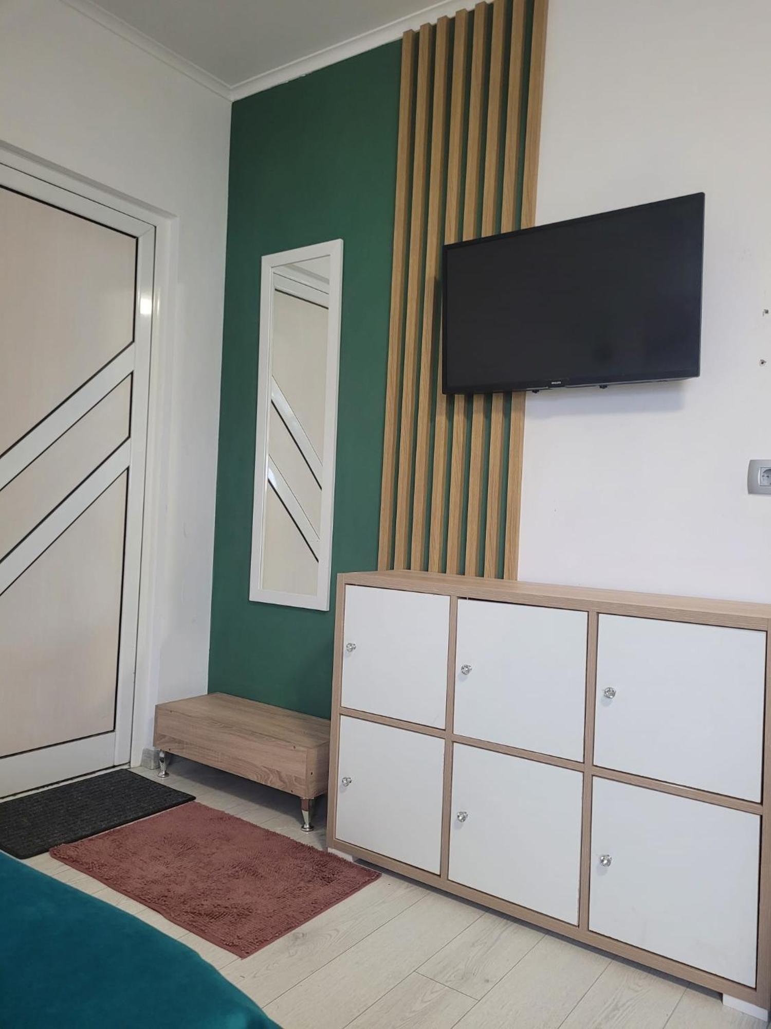 Zenlux Hotell Iasi Exteriör bild